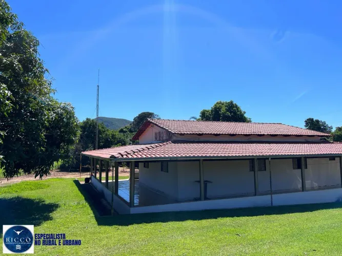 Chácara à Venda em Pirenópolis  1 Alqueire | Estrutura Completa