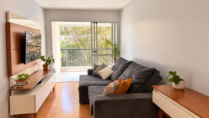 Apartamento para venda em Vila Gumercindo com 3 quartos, sendo 1 suíte, 80m²