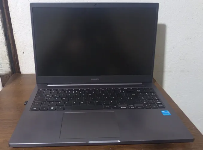 Vende-se Notebook SAMSUNG