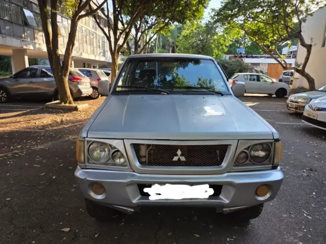 Mitsubishi L200 GLS 2.5 4X4 CD Diesel 2006