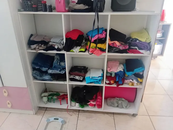 Armário estilo comeia que feito em sobe encomenda