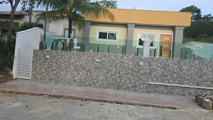 Excelente casa em fase de finalizaçao- Maricá 