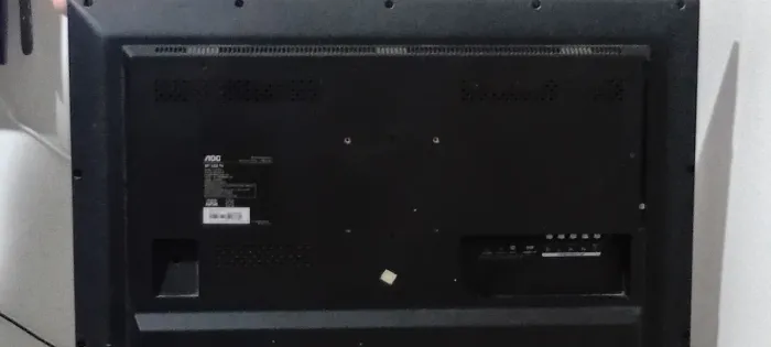TV AOC 32" Para tirar peças.