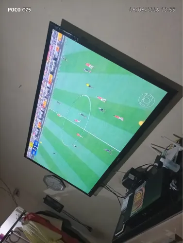 Vendo tv 60 polegadas 