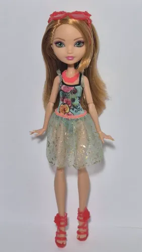 Ashlynn Ella - Mirror Beach - Ever After High