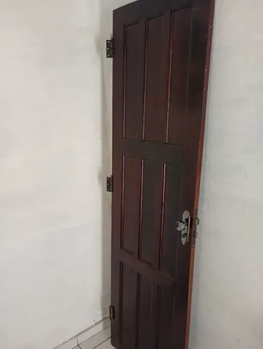 Porta de Madeira 2,00m x 60cm