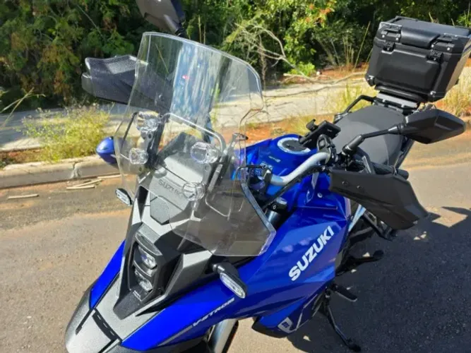 Suzuki V-Strom 800 2025 ? Apenas 9.000 km (Na Garantia / Único Dono)