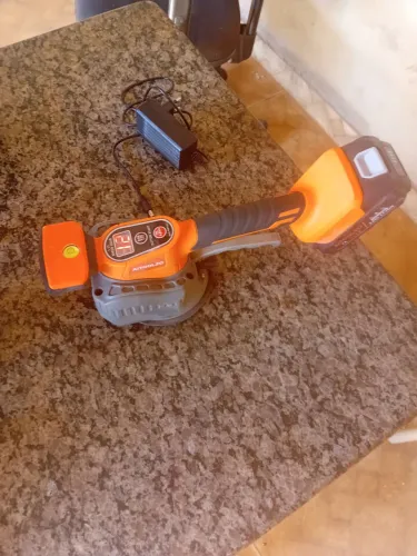 Vendo ventosa vibratória nova 200 reais sou de Anápolis no Zap *
