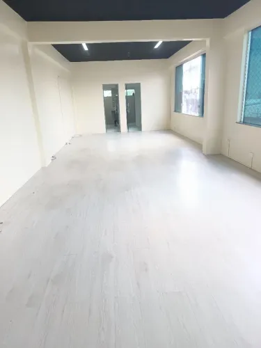 //Alugo Prédio Comercial no CJ Santos Dumont