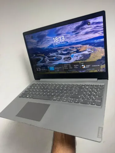 Vendo excelente notebook Lenovo, processador Intel i5, 8 geração, memória ram de 8 gb ddr4