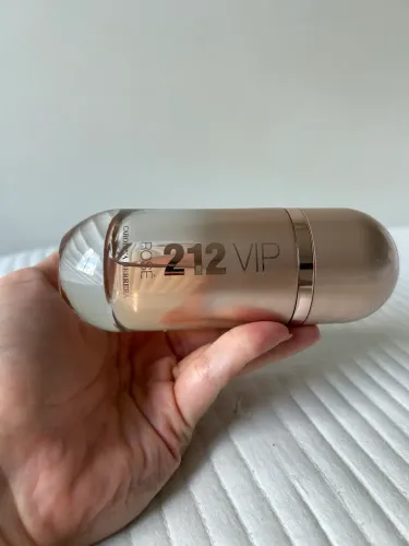 Perfume 212 VIP Rosé de Carolina Herrera 80ml