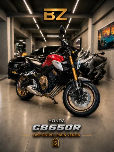 HONDA CB650R - Baixo Km - Impecável