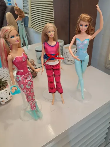 TRIO  Sucatinhas originais barbies...