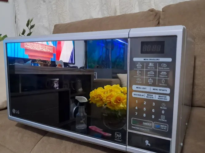 MICROONDAS LG ESPELHADO ( GRANDE )COM GARANTIA