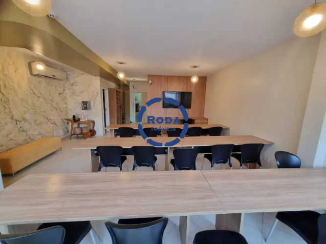 Excelente espaço comercial mobiliado para alugar no Gonzaga Santos -S.P. 97 m²