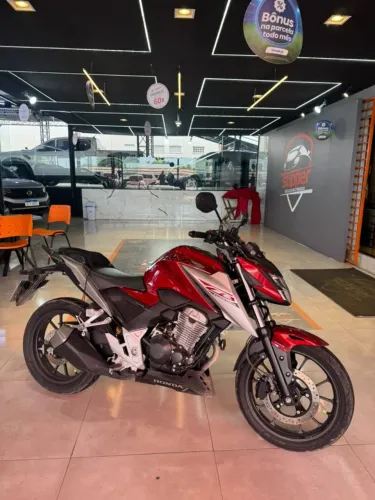 Honda CB 300f Twister Flex 2026