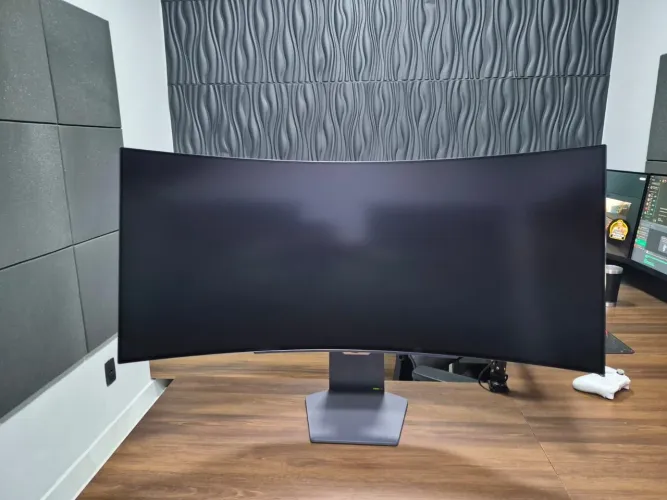 MONITOR LG ULTRA GEAR 45 POLEGADAS OLED NOVO