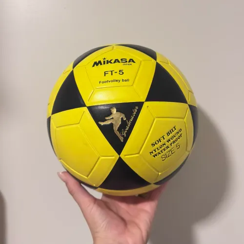 Bola Mikasa FT-5 Amarela - Nova