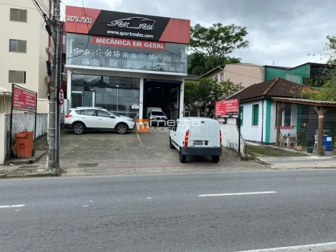 Terreno à Venda em Pantanal, Florianópolis - SC