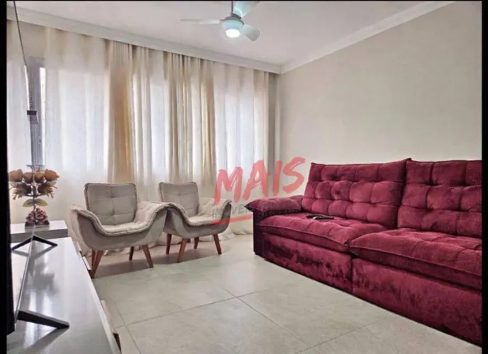 Gonzaga, quadra da praia: 3 dormitórios, garagem!