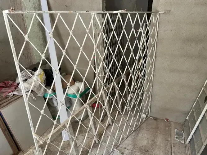 Grade de proteção de janela em ferro