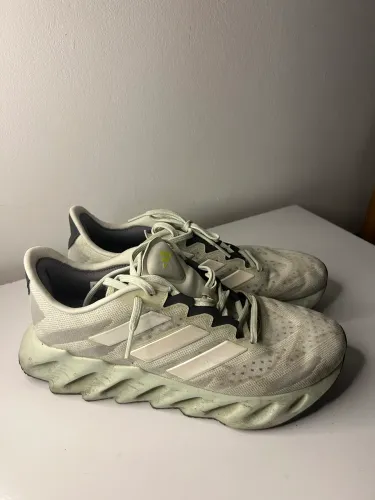 TÊNIS ADIDAS