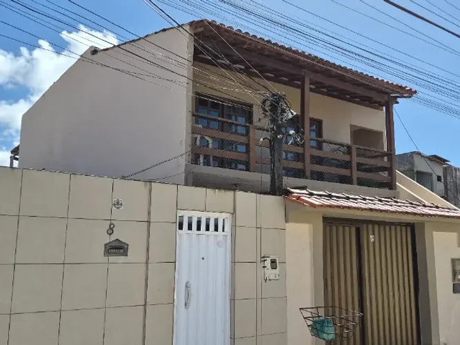 Casa com 2 pavimentos independentes