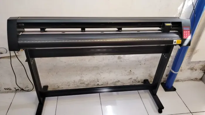Plotter de recorte Ioline e Nagano com marcador laser