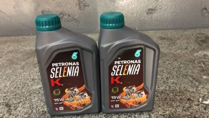 2 Litros óleo PETRONAS SELENIA K 15W-40 API SP 1l