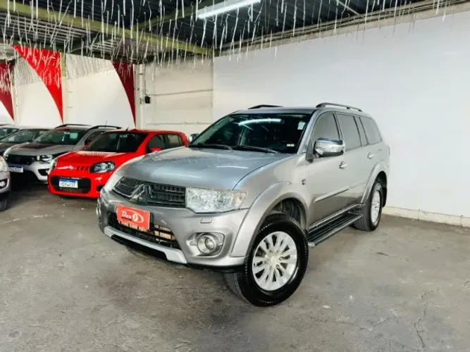 Mitsubishi Pajero Dakar HPE 3.2 4X4 T.I Dies 5P AUT 2015