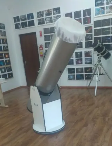 Telescópio Newtoniano F9 Grande