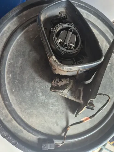 Retrovisor gol g5 2010 preto com detalhe e defeito original 