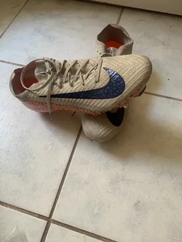 Chuteira de campo ?TRAVA MISTA? NIKE Air Zoom Mercurial vapor 16 Elite SG