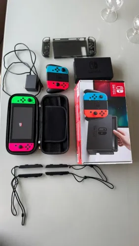 Nintendo switch v1 com acessórios e outros