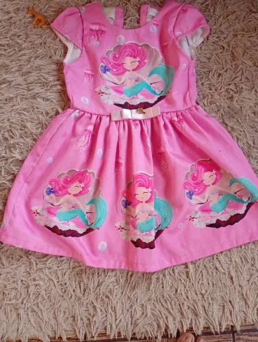 Vendo vestido tamanho 4 anos 