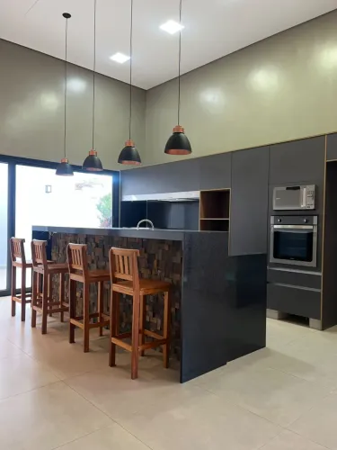 Casa para locação no condomínio Residencial Tamboré em Bauru-SP.