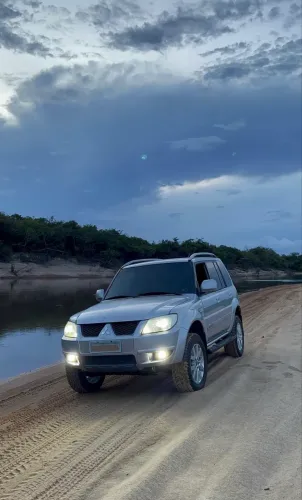 Mitsubishi Pajero TR4 2.0/ 2.0 Flex 16V 4X4 Aut. 2010