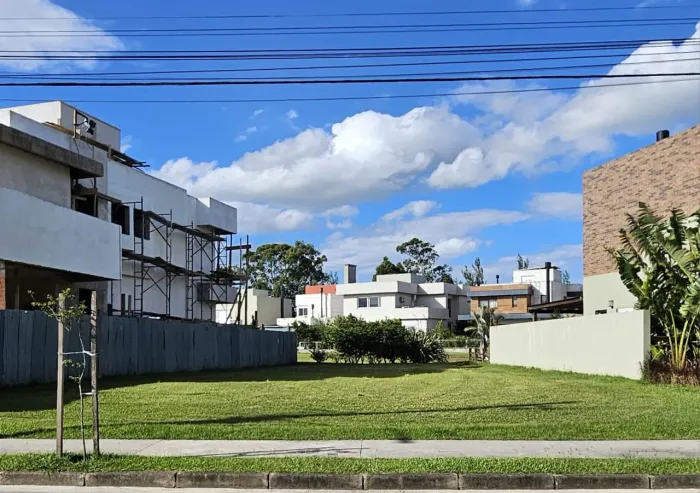 Terreno à venda no Veredas, Laranjal 419 m² com fundo para o lago em condomínio com lazer