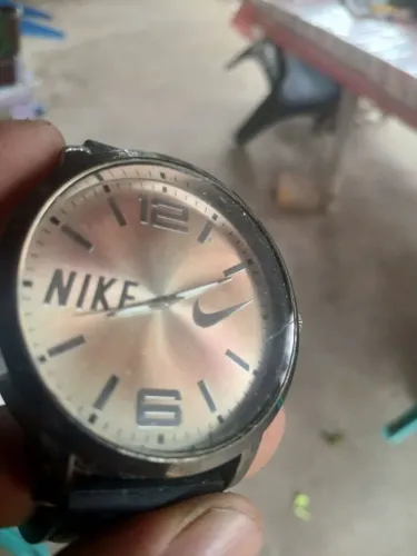 Relógio da Nike parado