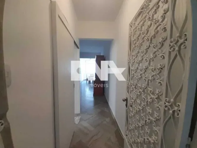 Apartamento - / Residencial / Copacabana