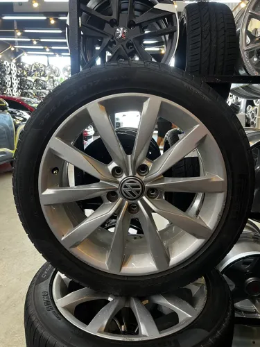 Rodas R17 Golf TSI c/ pneus