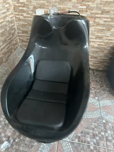 Cadeira e lavatório para salao