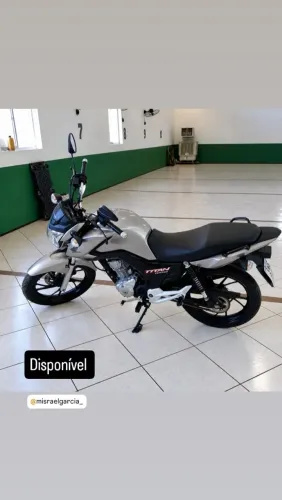Alugo moto Fan 160 ano 2023