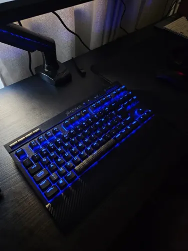 Teclado Corsair K63 Wireless