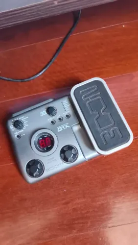 Pedaleira para guitarra zoom G1x