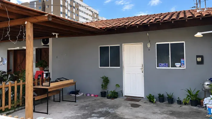 Casa com 3 quartos em condomínio fechado - Próxima ao Shopping Pátio