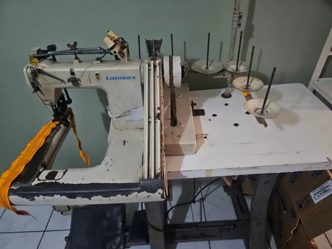 Fechadeira funcionando