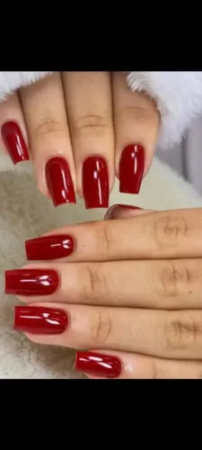 Vaga para manicure com experiência!