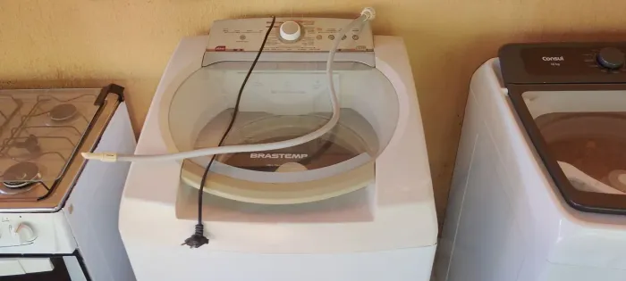 Máquina de lavar roupa e fogão