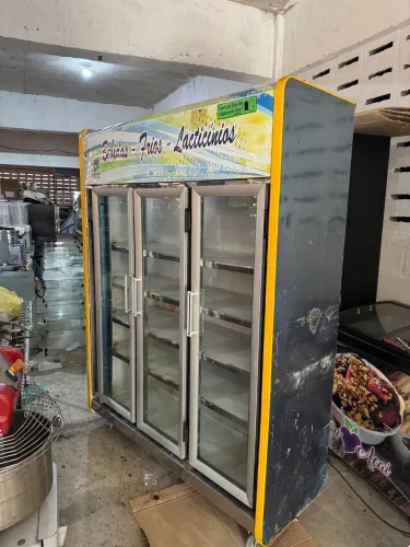 Refrigerador 3 portas placa fria 